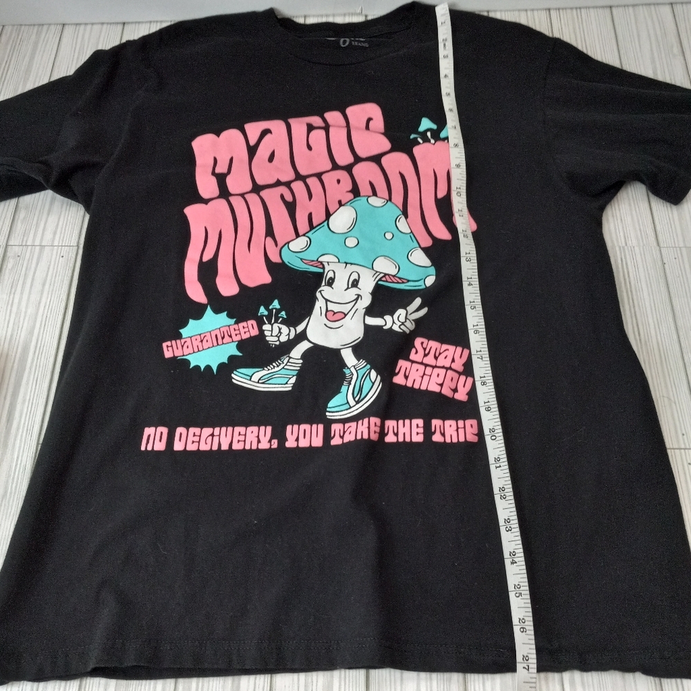 Eighty Eight Magic Mushroom Stay Trippy Tee - Picture 6 of 6